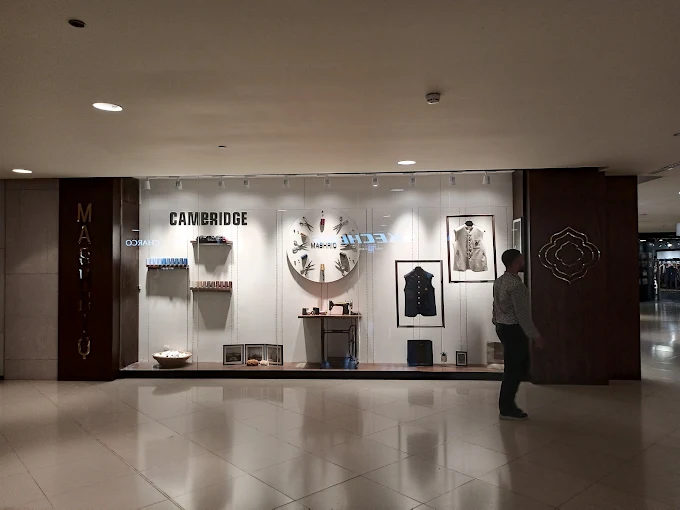 Cambridge (Dolmen Mall Clifton)