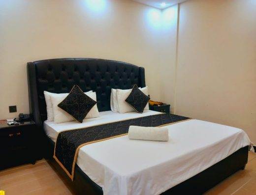 Tirmizi Guestly